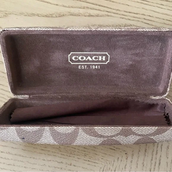 Coach Sunglasses with Coach eye glass case - Picture 6 of 7